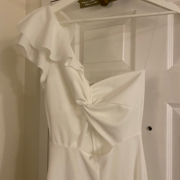 White jumpsuit - Picture 2 of 3